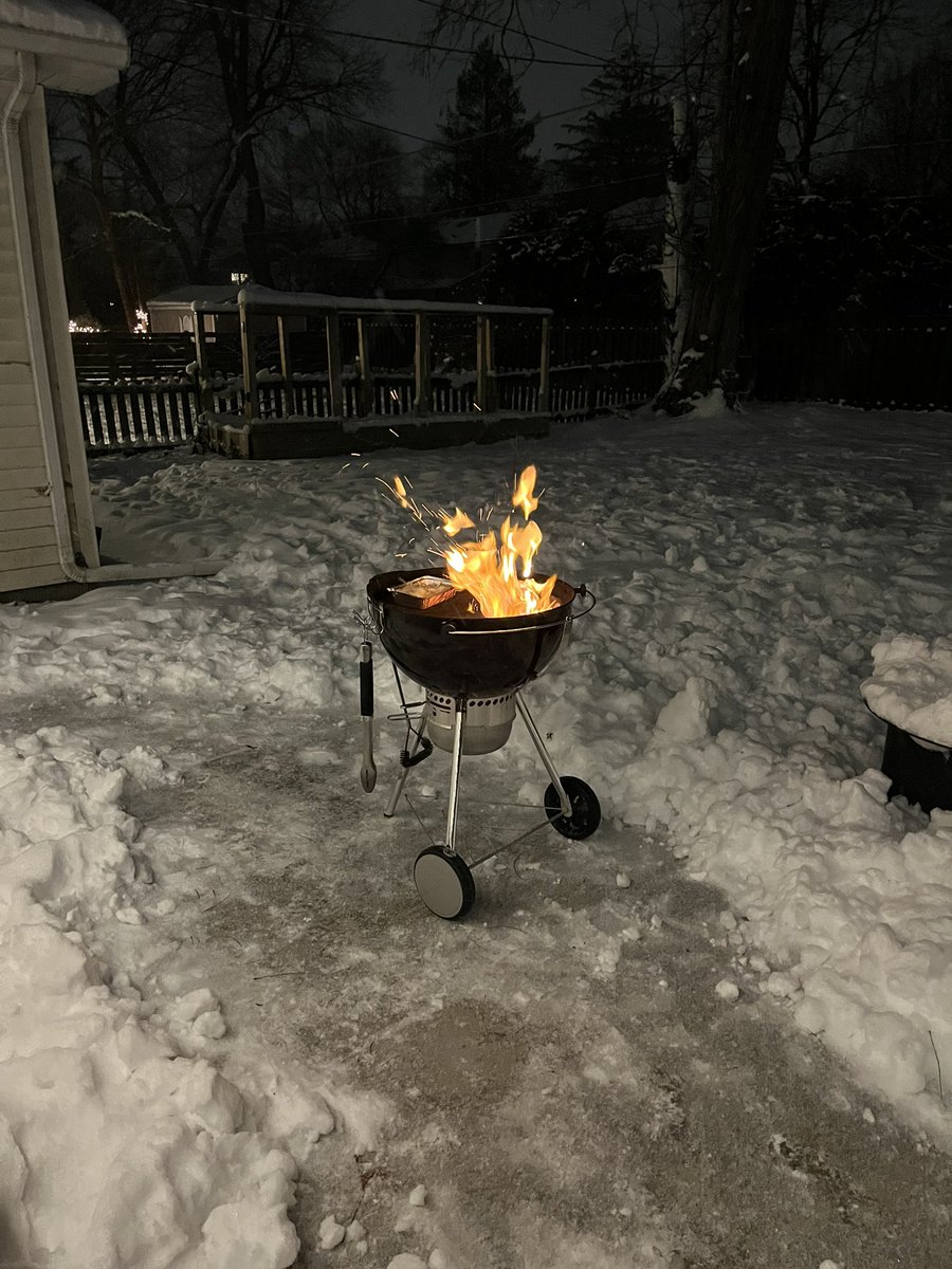 ryanmmroz's tweet photo. @YouBetchaGuy @CharlieBerens @BelliedUpPod what windchill? https://t.co/An0m4mAtz6