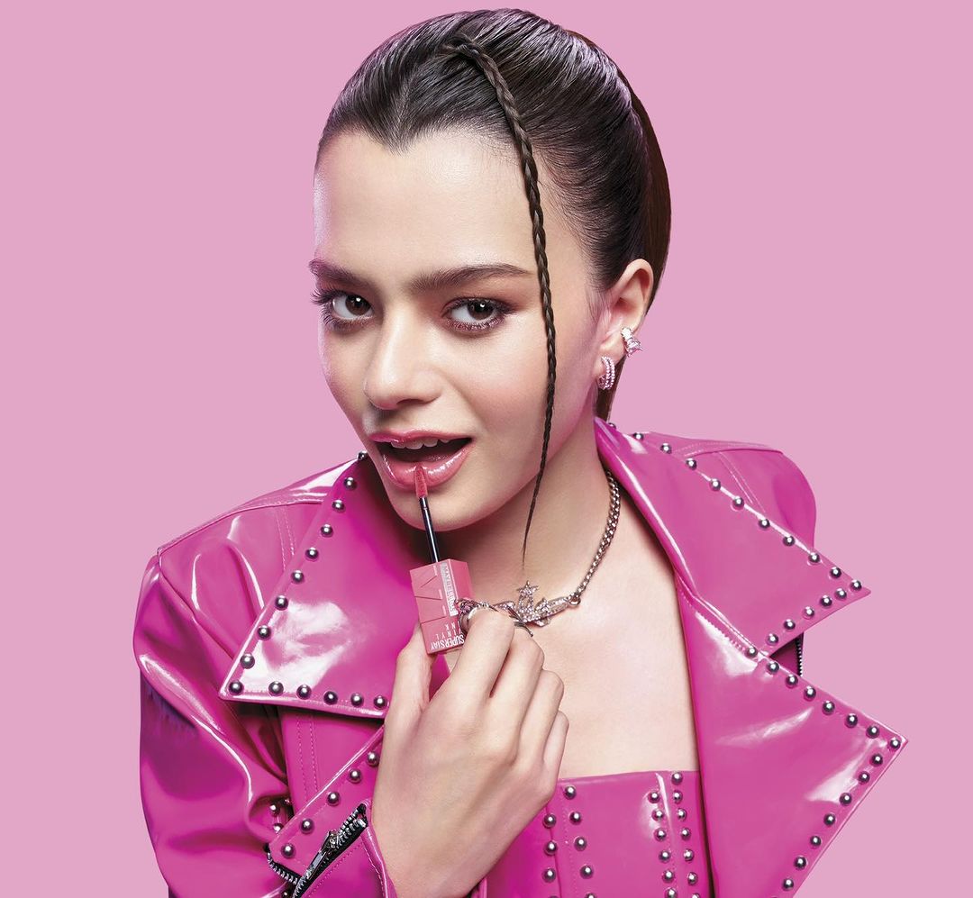 familyFreenBec's tweet photo. 📸 Post de L'Officiel Thailand via IG| @loffcielthailand ❤️

#freenbecky #freenbeckyedit #freenbeck #srchafreen #beckysangels #beckysangels🧚‍♀️ #srchafreen🦋 #ฟรีนเบค https://t.co/cab9XUBmoi