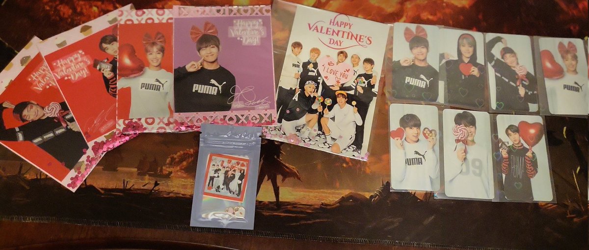 I have 26 extra Valentine's cards (5 different designs) and will include 2 pcs and a pack with heart charms and stickers. They will be random. If you would like to receive a set pls rt &amp; like this post. I will use RT picker to select winners 💜 will close this in 48hrs!