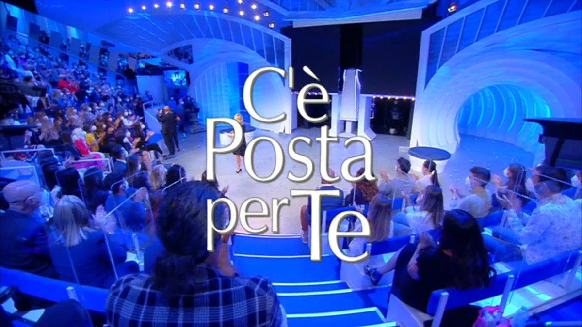 butpsychopath's tweet photo. L’Italia è una repubblica fondata su SANREMO, 
C’È POSTA PER TE, 
UOMINI E DONNE, 
CIAO DARWIN. 
#CePostaPerTe https://t.co/o0ISCdo0Q1