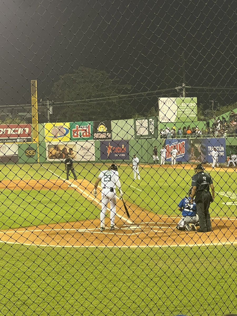 dra_mpineda's tweet photo. Estrellista, El 23 De La Serie 23 @tatis_jr De  @EOBASEBALLCLUB https://t.co/UWrwY9vIus