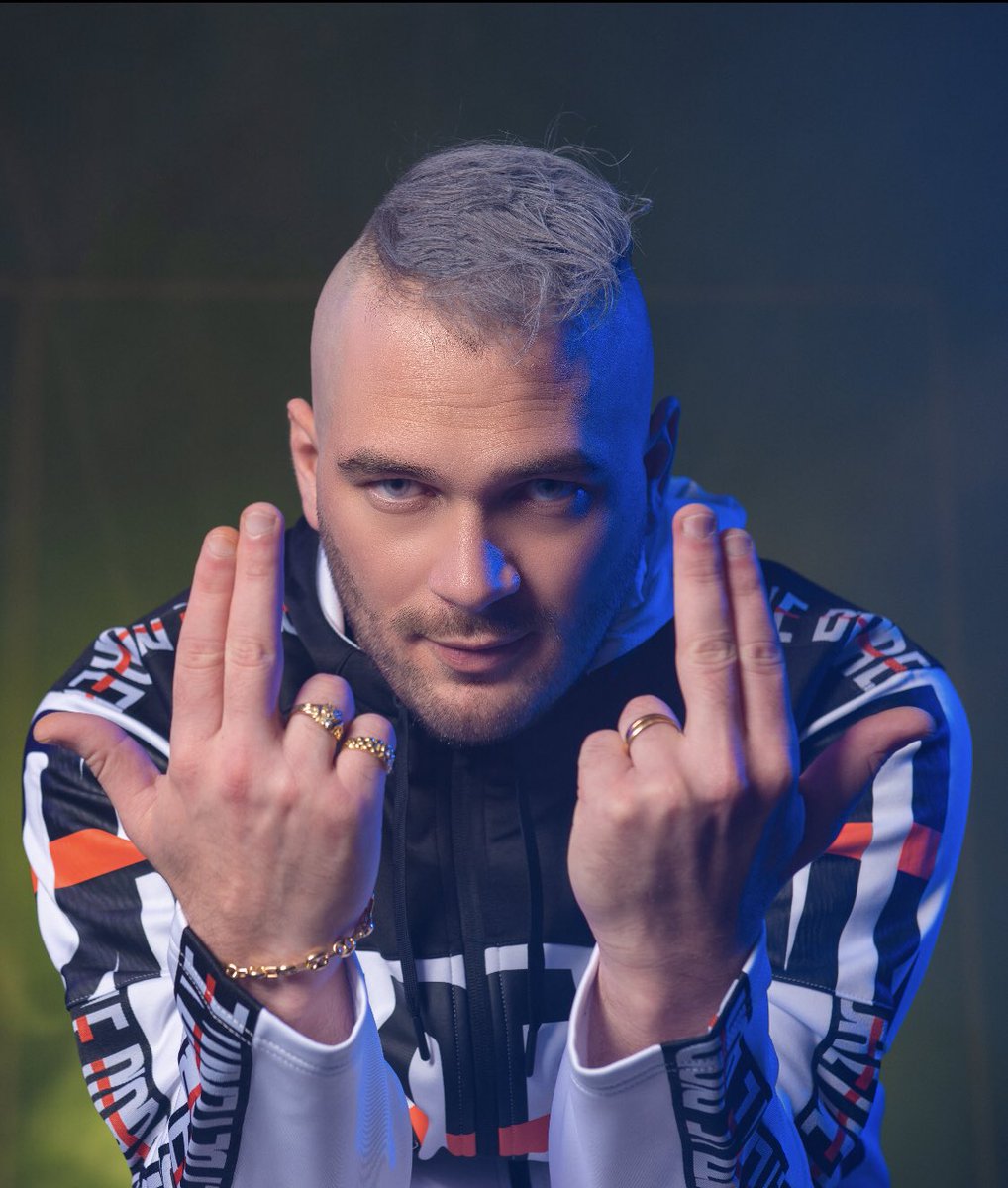 ShadesFrance's tweet photo. 🚨 JuL annonce la sortie de son 30ème ALBUM !!

"DÉCENNIE"

📆 19 JANVIER https://t.co/9q7RSQEZmy