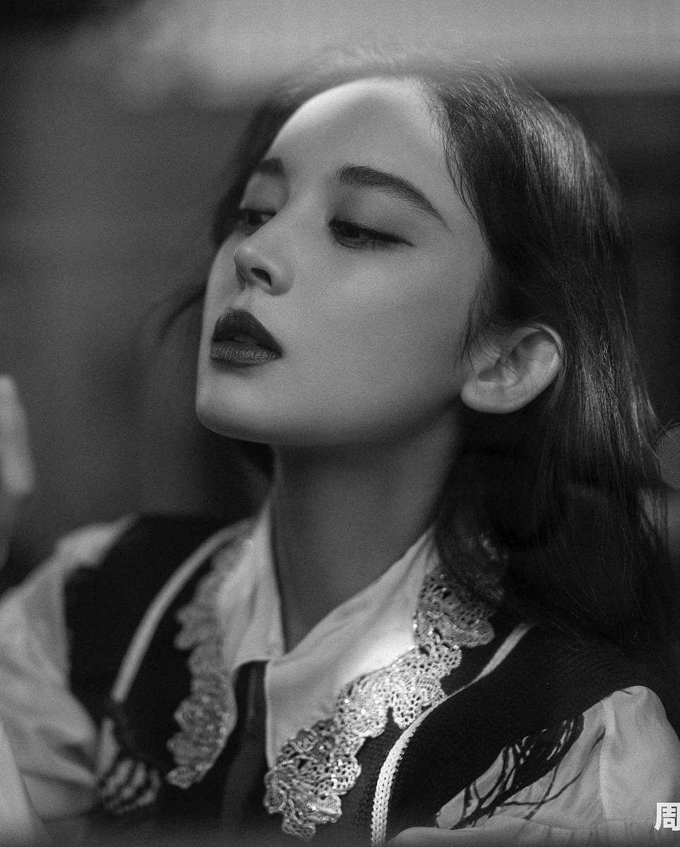 bai_lu_twh's tweet photo. #Gulinazha #Nazha #古力娜扎🇨🇳❤️❤️❤️
Guli Nazha for magazine #ModernWeekly https://t.co/12zxZwBbmg