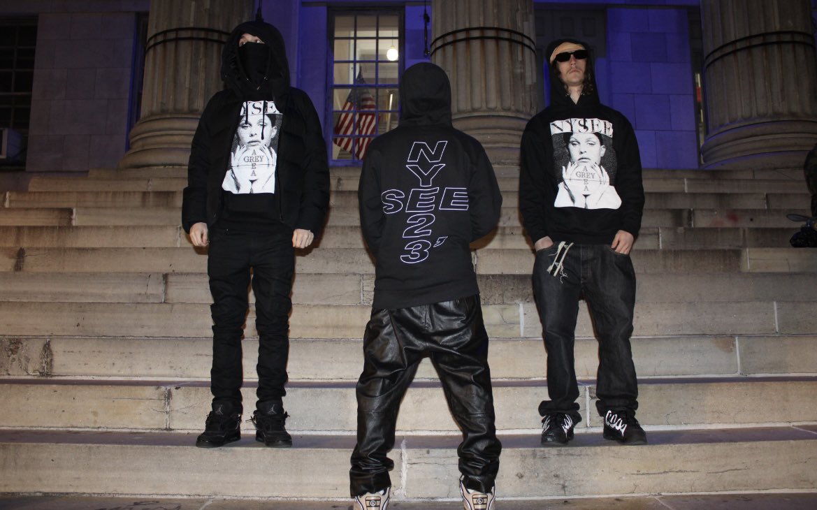 Greyyarea's tweet photo. FLASHBACK TO LAST MARCH 2023 (NYSEE HOODIE SERIES)- Stars can’t shine without darkness ⭐️ #Nysee #Greyarea #communityiscurrency https://t.co/cExtUpY8FF