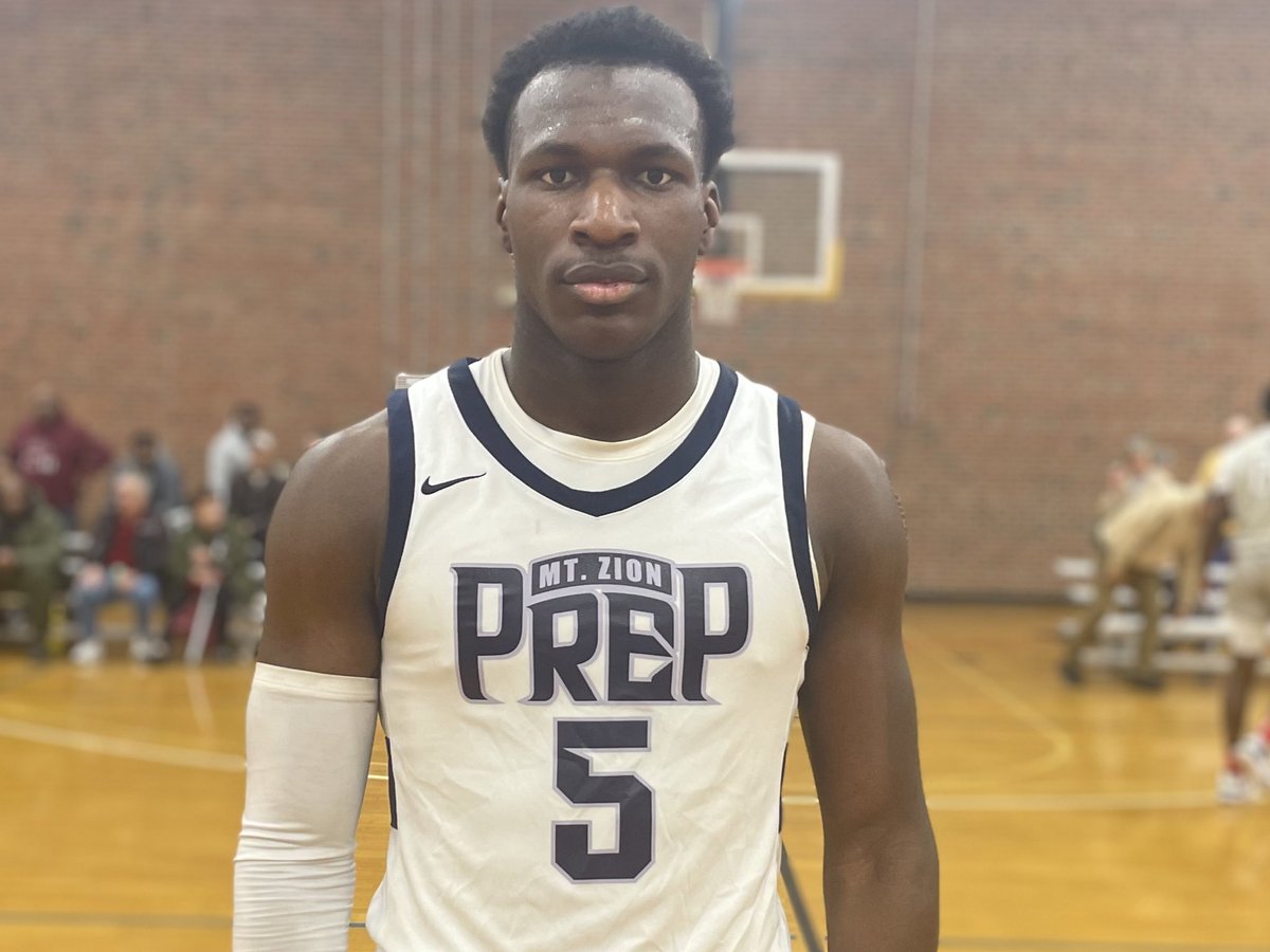 FINAL (OT) @MtZionPrep 82 @LinkHoops 79 ‘25 Chris Jeffrey (📷) got downhill for 27pts + was a pest on D as ‘24 Malachi Palmer (Maryland) hit key shots (5 👌’s). ‘25 Bobby Montgomery filled in gaps + ‘24 Godslove Nwabude shined on D. ‘24s All Wright, Makhai Valentine keyed Link