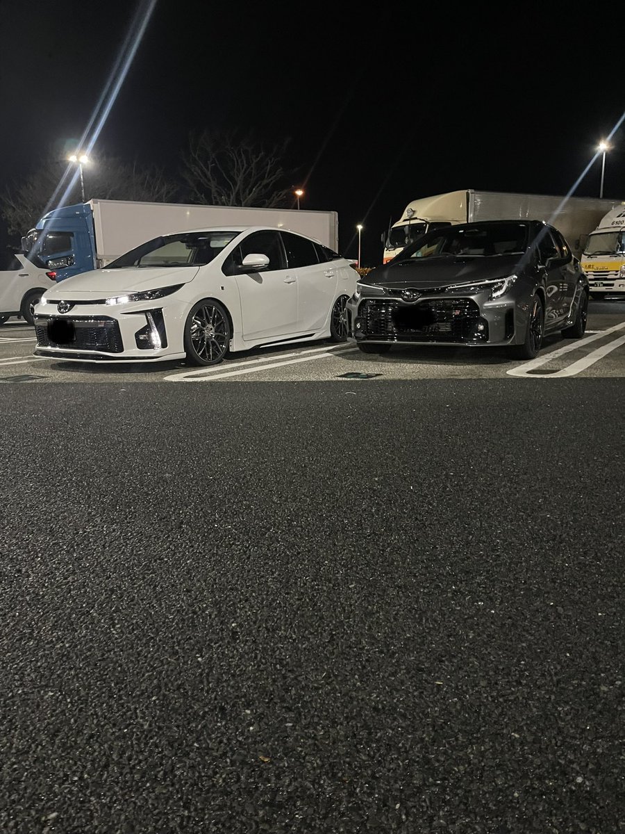 HID9393's tweet image. GRカローラとプリウスPHV GRスポーツ

# GRカローラ
#プリウスPHV GRスポーツ