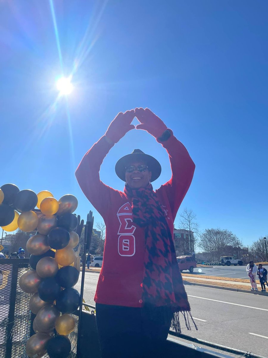 edwards_violet's tweet photo. Happy Founders Day! #ThePowerofDST https://t.co/Le29HZZXz5