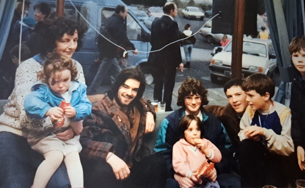oclancydesign's tweet photo. @fobraonain there's a throwback for you! I'm the little crank in the blue jacket https://t.co/QPhmpPU55i