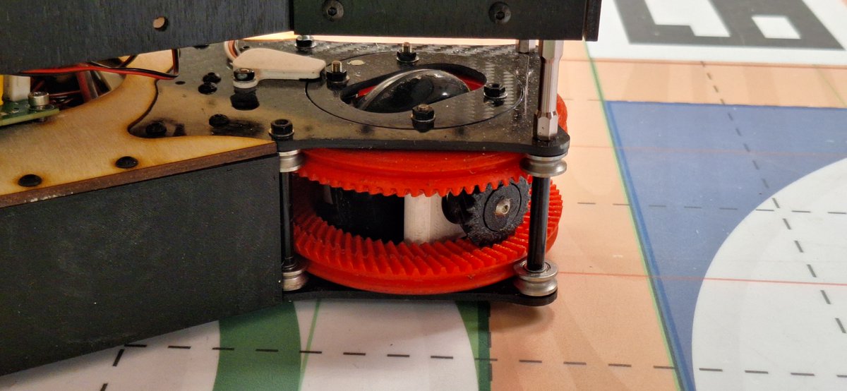 pat92fr's tweet image. Our Differential Swerve Drive module prototype (PLA gears and a 60mm roller wheel).