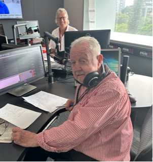 1395FIVEAA's tweet photo. NOW: KG & Wayne Phillips with the Sunday Roast taking yr calls on 8223 0000. #sundayroast #fiveaa #Sunday #sportstudio https://t.co/HsyKXASNOM
