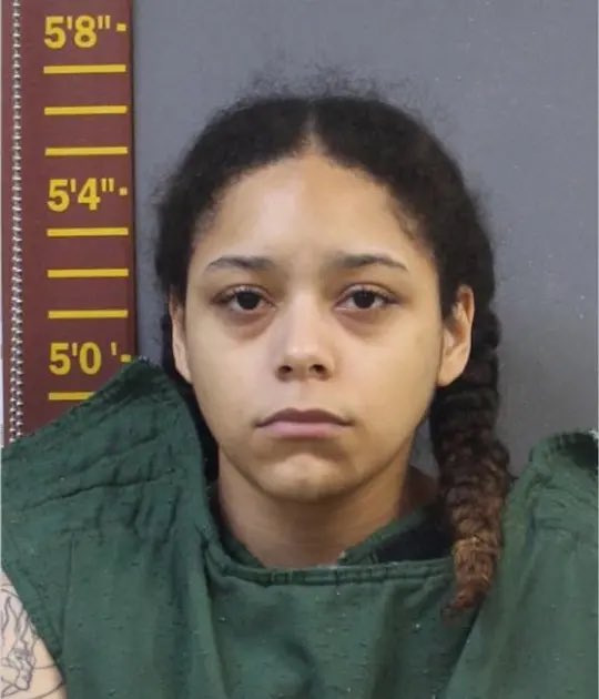 EndWokeness's tweet image. Say her name: Iris Rita Alfera (1)

Her kiIIer is Aleisia Owens (20). Alesia force-fed this baby girl with screws, batteries and nail polish remover.

Bring back public executions.