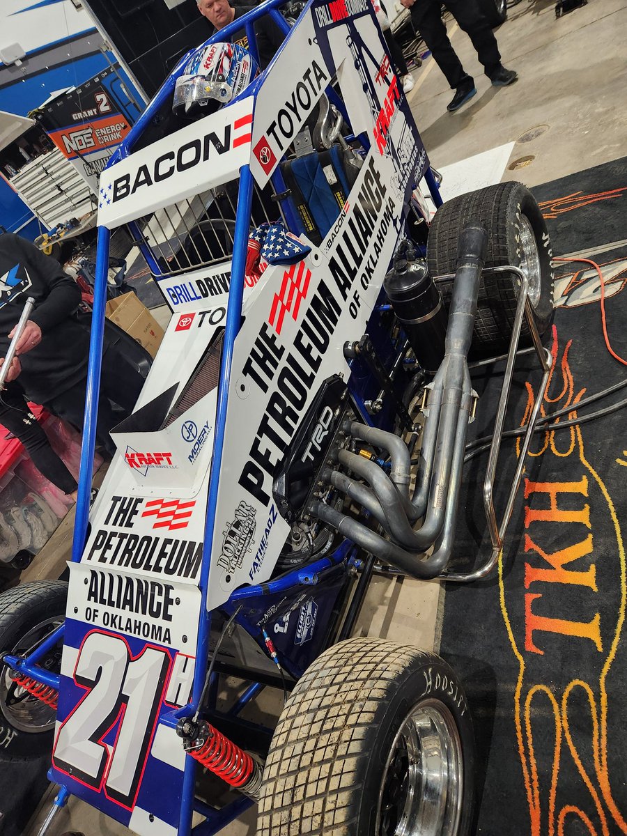 Getting ready to roll out for B main event @cbnationals with @kameronkey_21 and @BradyBacon.  It's GO time