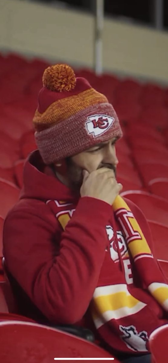 cat_joy9's tweet photo. @Chiefs It’s gonna be freezing at the game tonight!! Keep bundled up guys! @tyler_hynes knows how to bundle up! @Chiefs #FallingForFootball @barkleyus #teamtylerhynes #TisThePostseason @JanelParrish #hynies ❤️💛🏈🥶❄️ https://t.co/jcWkrQMvoK