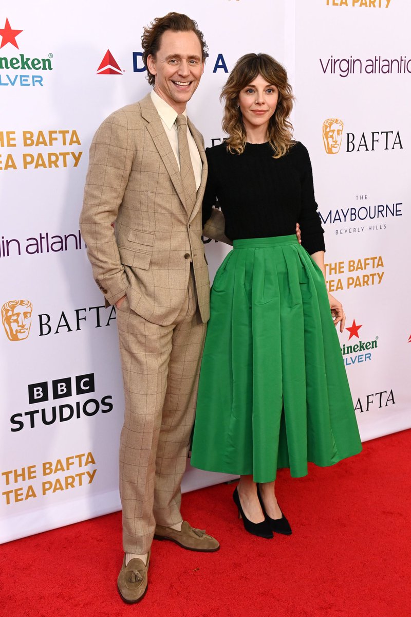 loviethinker's tweet photo. SOME CRUMBS!!!!
THE FRIENDS ARE TOGETHER AGAIN!!!! 🥹🥹🥹❤️❤️

📸 | Tom Hiddleston and Sophia Di Martino at the BAFTA Tea Party https://t.co/GvKD4RZOJd