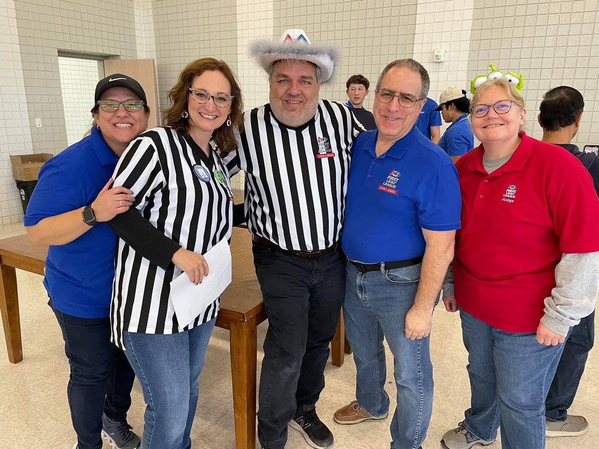 MarisaSolomon47's tweet photo. Congrats to Phillip’s Elem.
Ms. Solomon’s kiddos learned so much this season, and had a blast doing it. And she said we can still play robots for the rest of the school year. Thanks Wood Elementary &amp; Angela Gier for a wonderful @firstlegoleague event. #BeTheDifference
@KaufmanISD https://t.co/CzFXDHR0iu