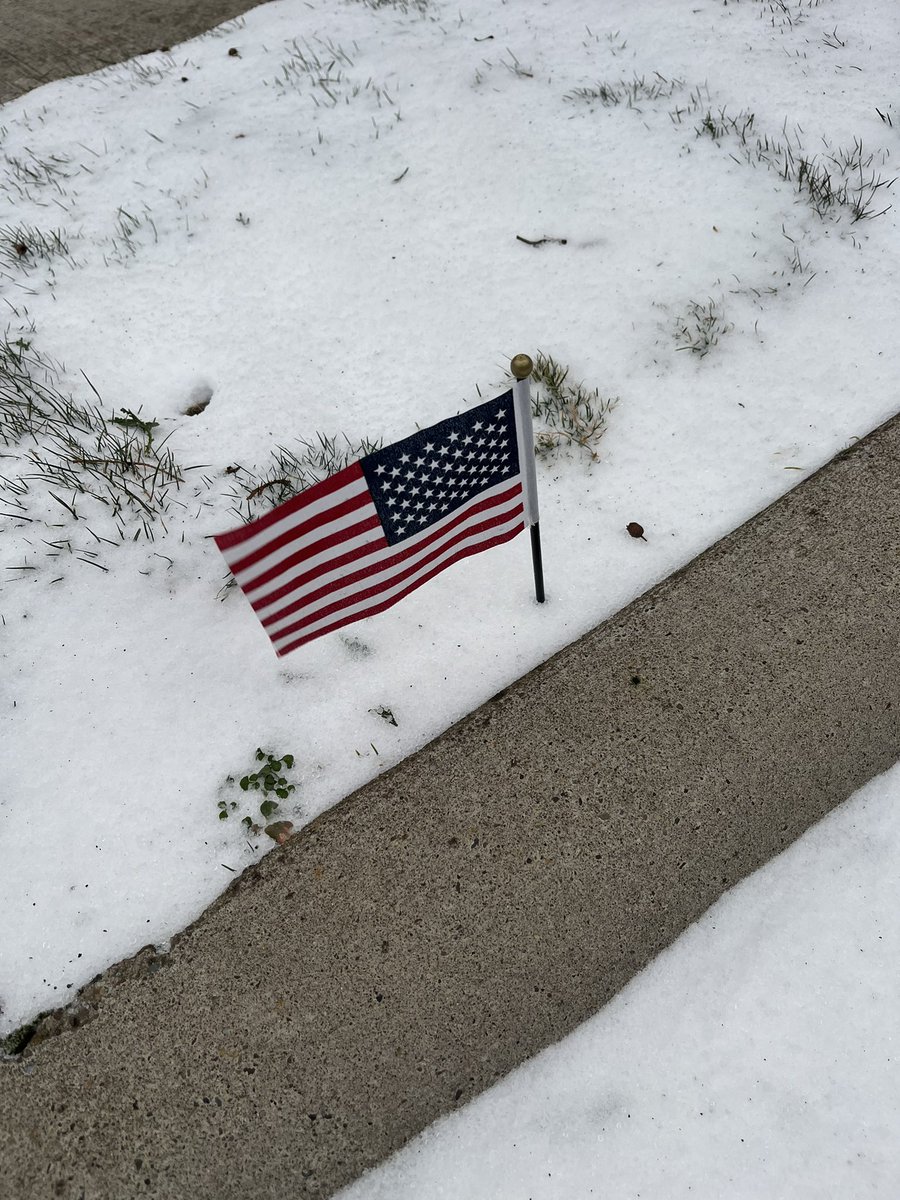 applelinux's tweet image. Thanks to @teslaenergy Powerwalls and @elonmusk , we still have electricity for many hours even after power outages at Portland due to the blizzard today! @portlandgeneral