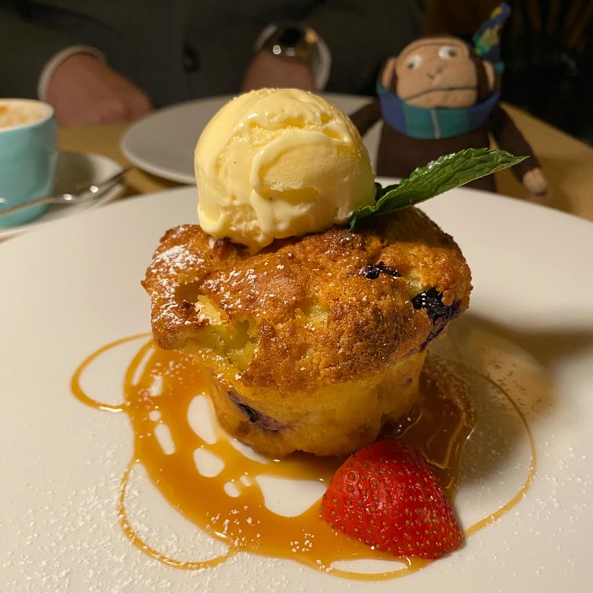 greenietravels's tweet photo. All that arting made us hungry!
.
.
.
#theconsulate #theconsulatemidtown #grilledoctopus #shortribcavatelli #brusselsprouts #steakfrites #espresso #breadpudding #nyceats https://t.co/JxZLnIH22p