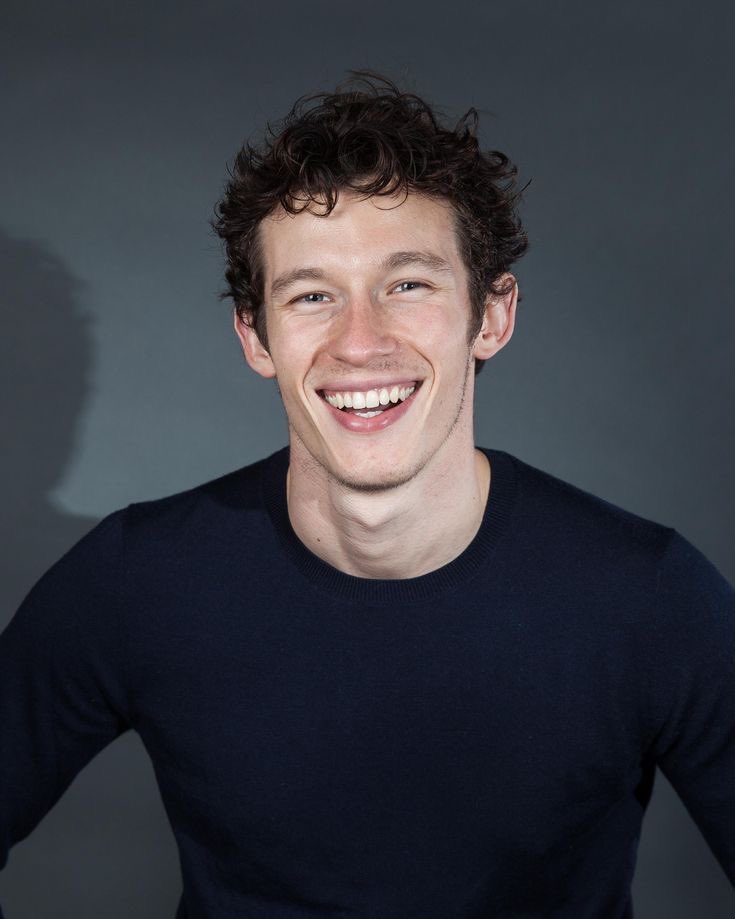 pubity's tweet photo. Dua Lipa and actor Callum Turner are officially a couple https://t.co/Kis4tqFfVw