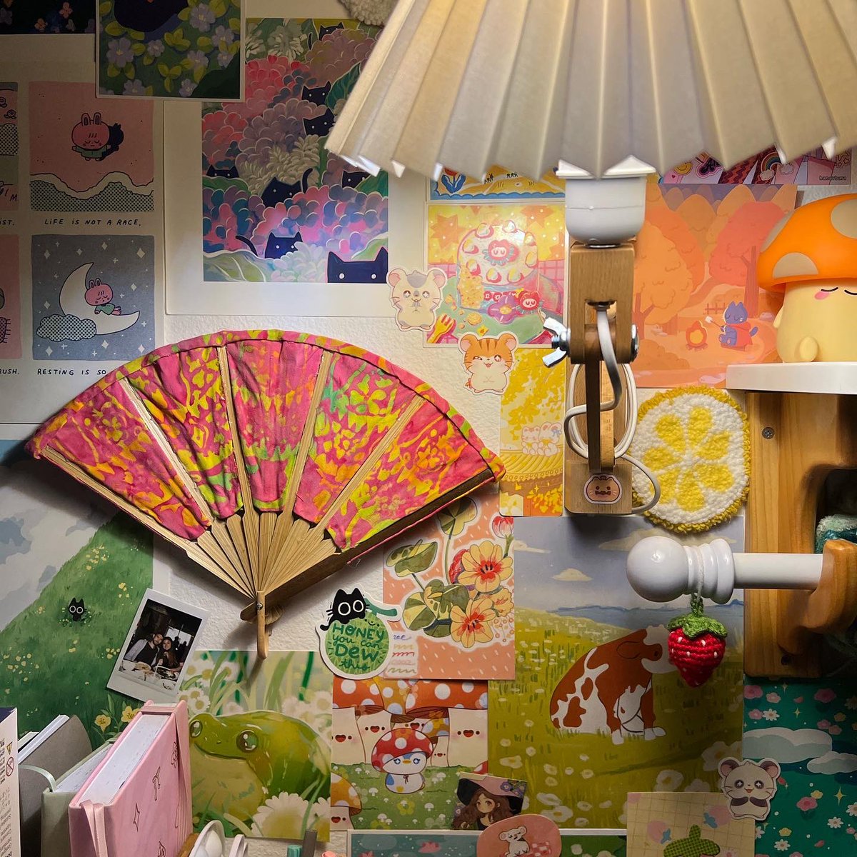 MeniMenoHello's tweet photo. Wall Art!!! from my new yt vid 💖
https://t.co/6iC0yYzETt https://t.co/EUhfJnRYTo
