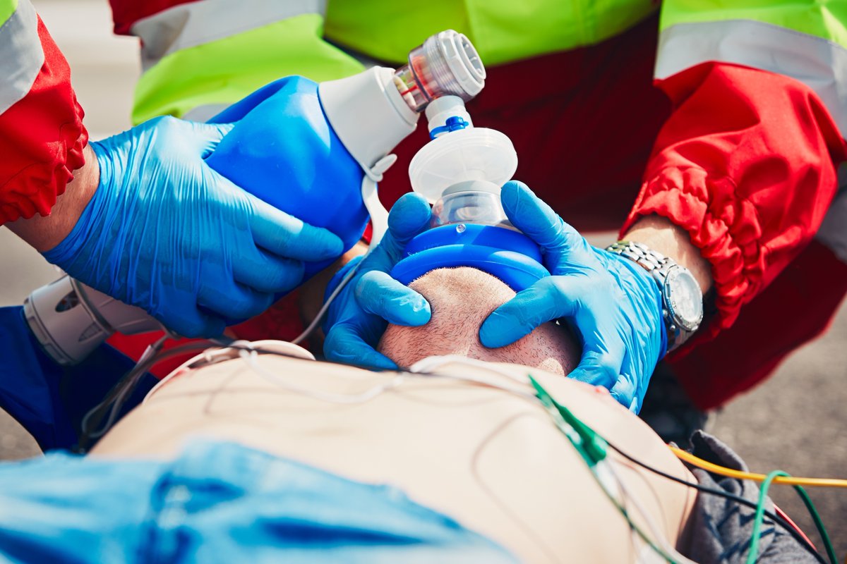 Dr. <a href="/ChrisRootMD/">Chris Root</a> gave a big shout out to your <a href="/NAEMSP/">NAEMSP</a> conference on this weeks episode of the Skeptics' Guide to Emergency Medicine looking as small BVMs vs large BVMs for OHCAs.
thesgem.com/2024/01/sgem42…