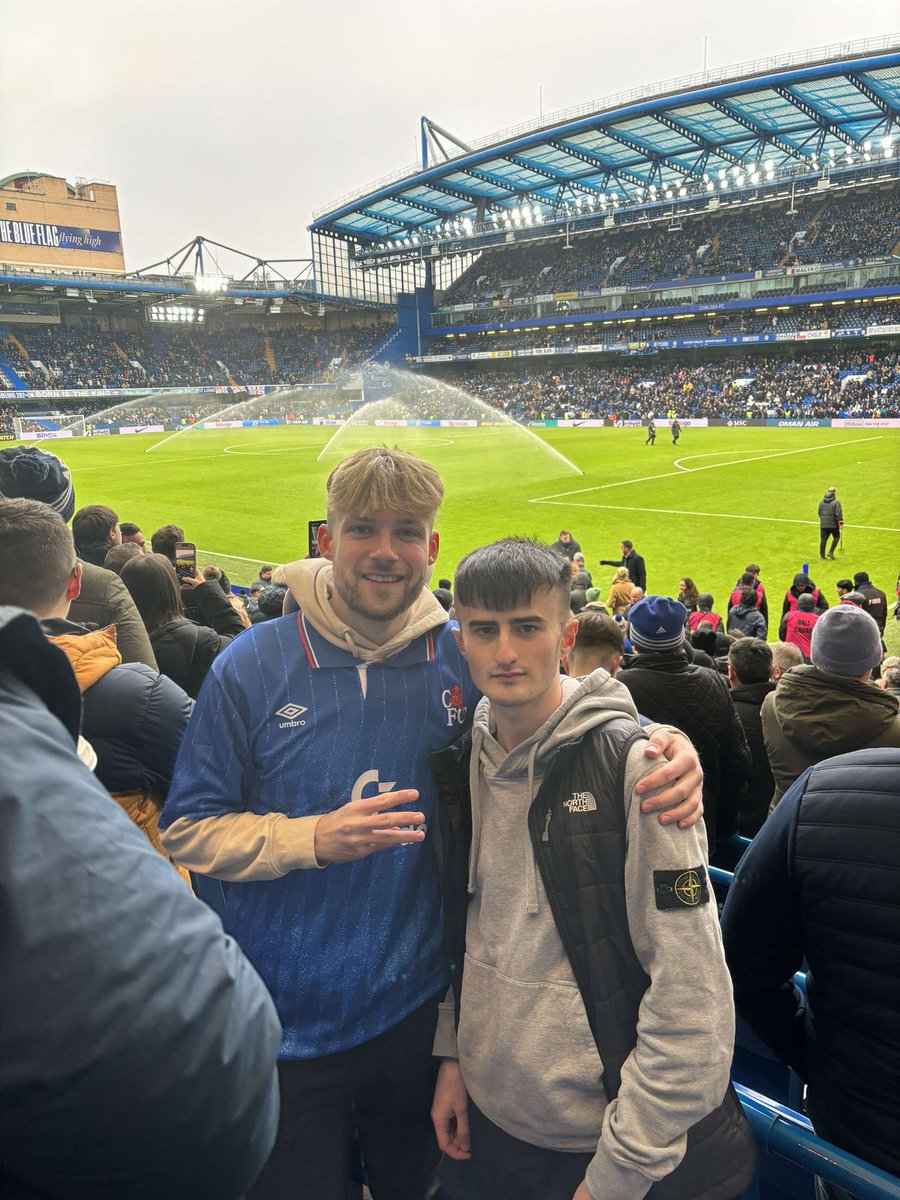noahmolloy14's tweet photo. Fulham put in a Cole Palmer sized spliff UTFC💙 https://t.co/SfyQlp8Nby