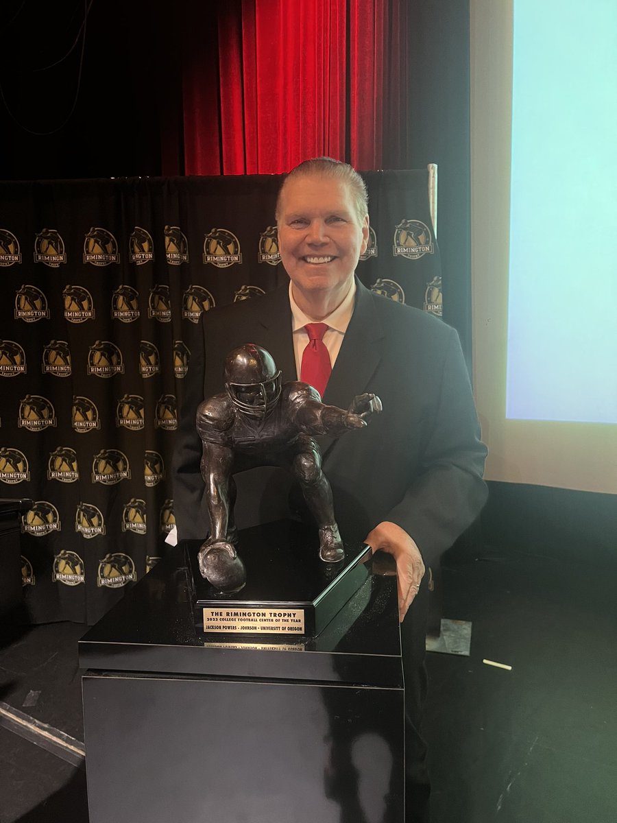 24th annual Rimington Trophy Presentation tonight with the one and only Dave Rimington 🙌