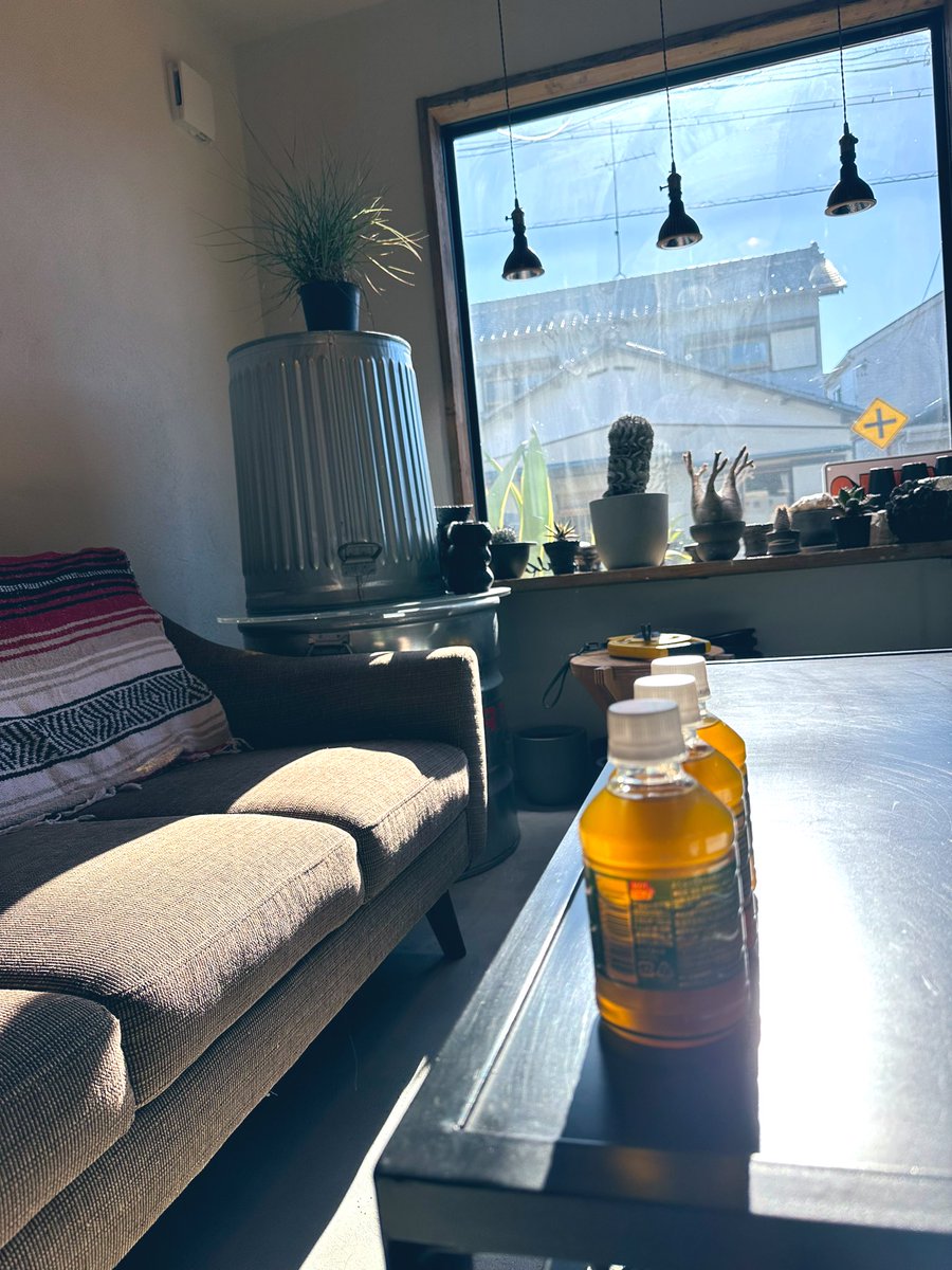 FKGS_2017's tweet image. 打ち合わせドタキャンか？
私の時間を何だと思ってらっしゃるのか。
お茶がなんだか切なそう…