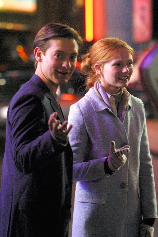 Tobey Maguire and Kirsten Dunst on the set of Spider-Man 2 (2004)