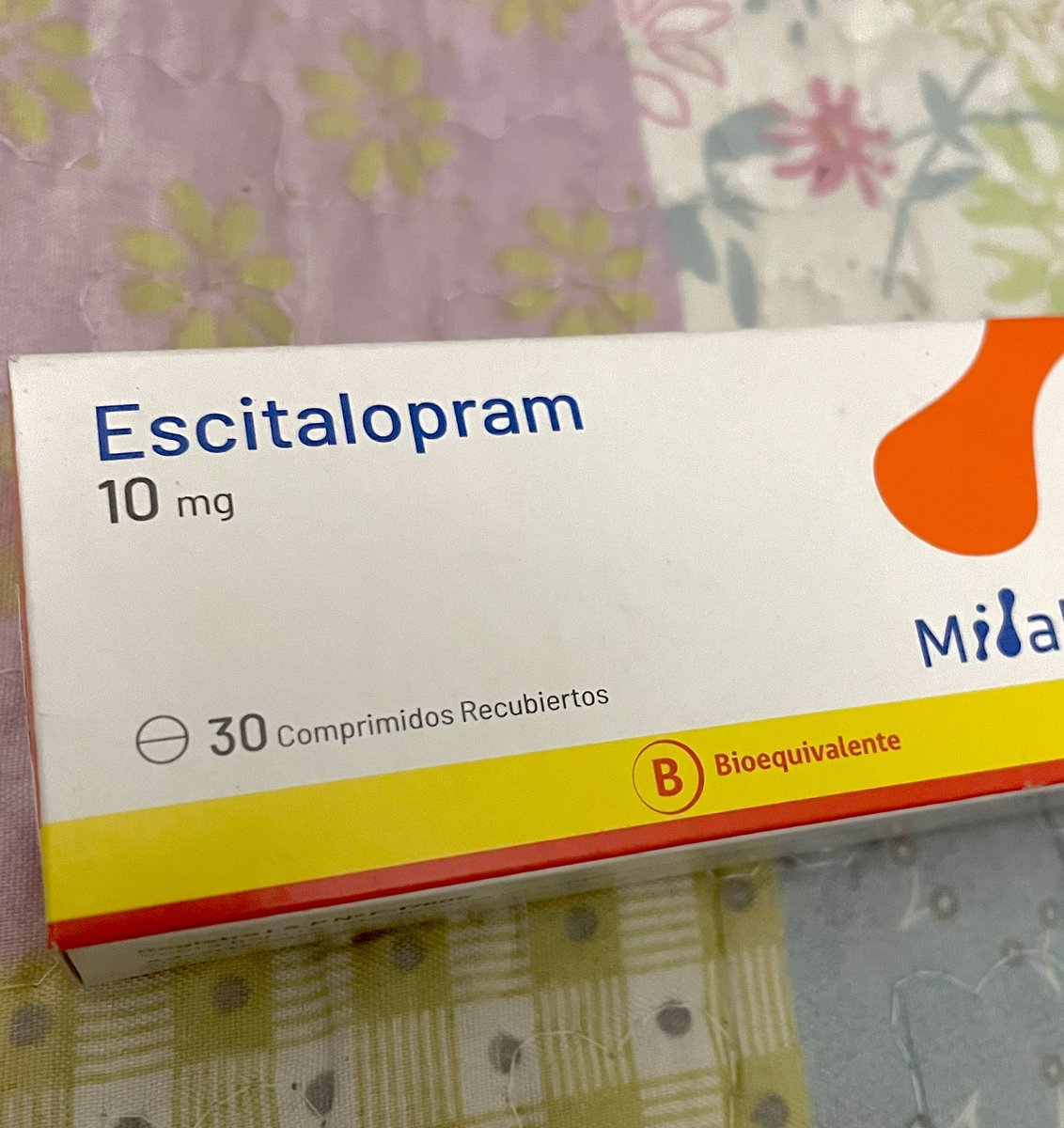 JofiOD's tweet photo. Hoy es el día de lucha contra la depresión. Con mis pastillitas, les mando fuerza a todos los que batallamos a diario <3 https://t.co/99AVpL7o4U