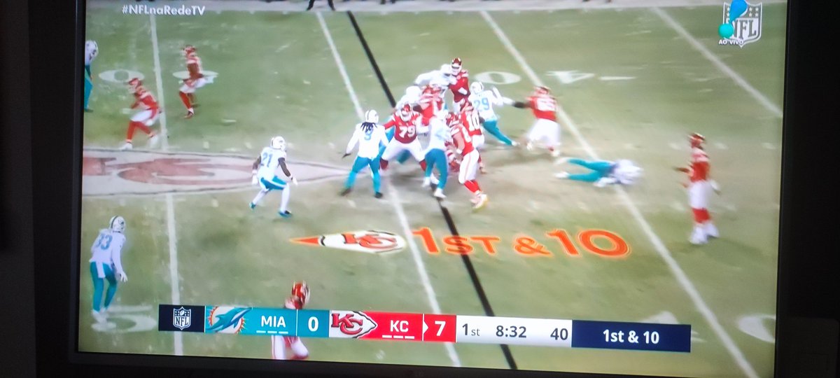 Assistindo de BH a ótima transmissão da RedeTV. #NFLnaRedeTV