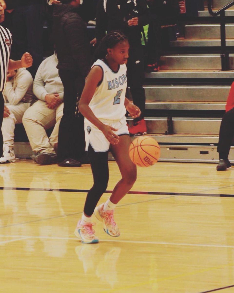 JacksonEianna's tweet photo. Theres no elevator to success only stairs📈🏀 #2 #ballislife https://t.co/dQU50v31Lg