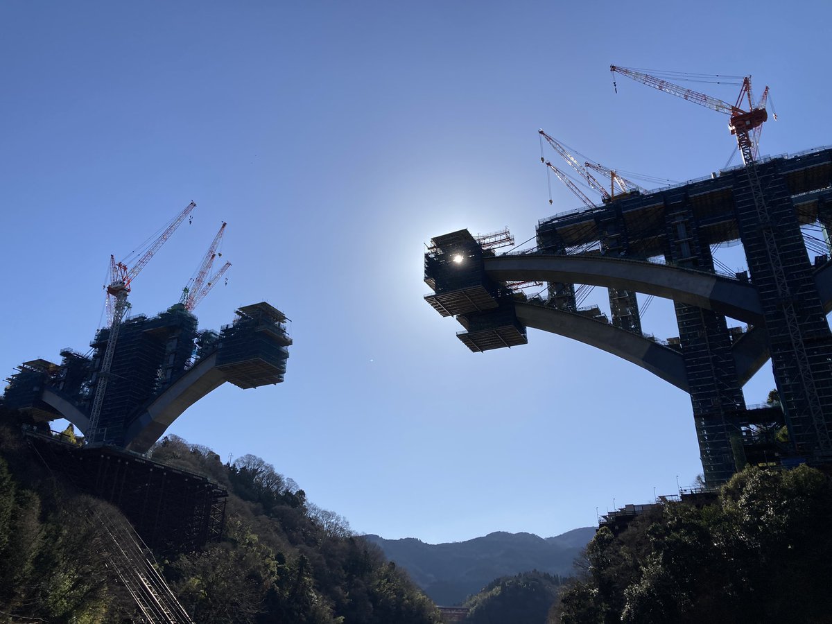 hise_10000's tweet photo. ひたすら「土木〜ッ！」て叫びたくなる風景を見ている。 https://t.co/yp0mUIH6MA