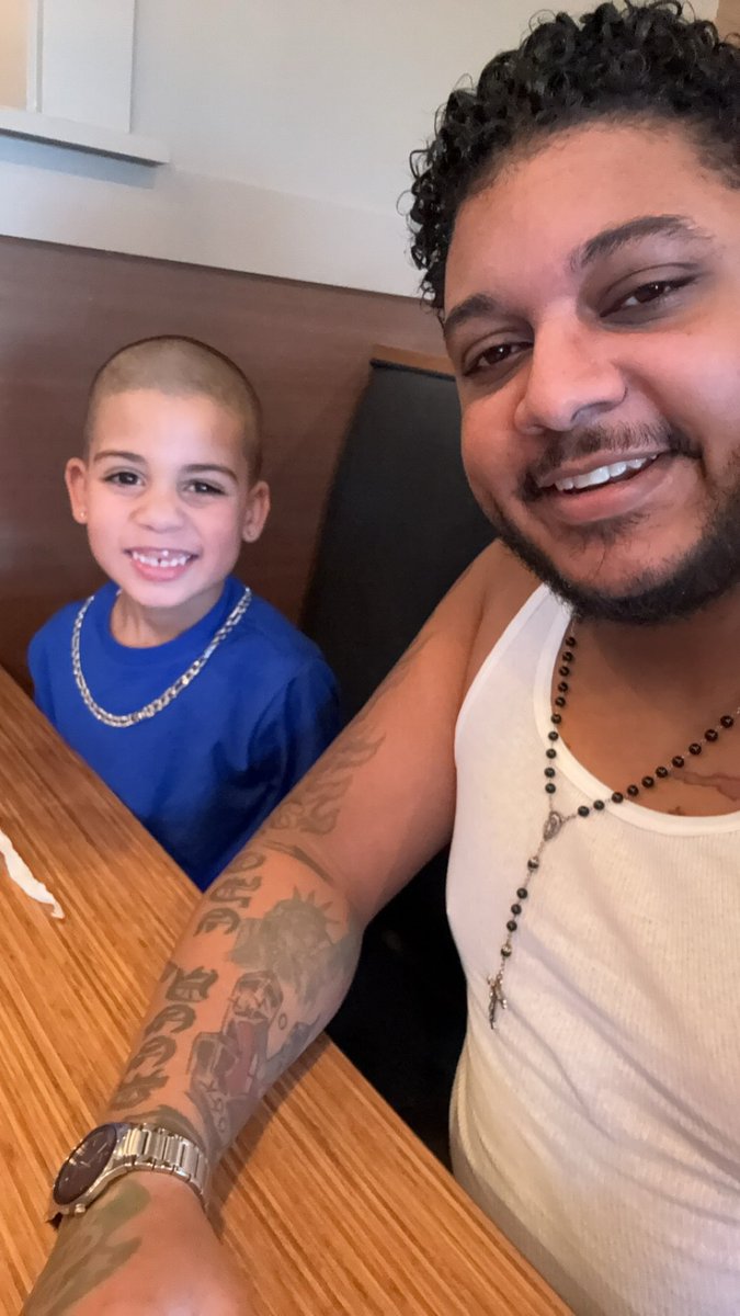 TJpacoLopez's tweet photo. Posted up at (international House 🏠 of Pancakes 🥞), #iHop #Lunch #FamilyTime #FatherHood #FullTimeDad #StarAcademylive https://t.co/0mZJAVJgXM