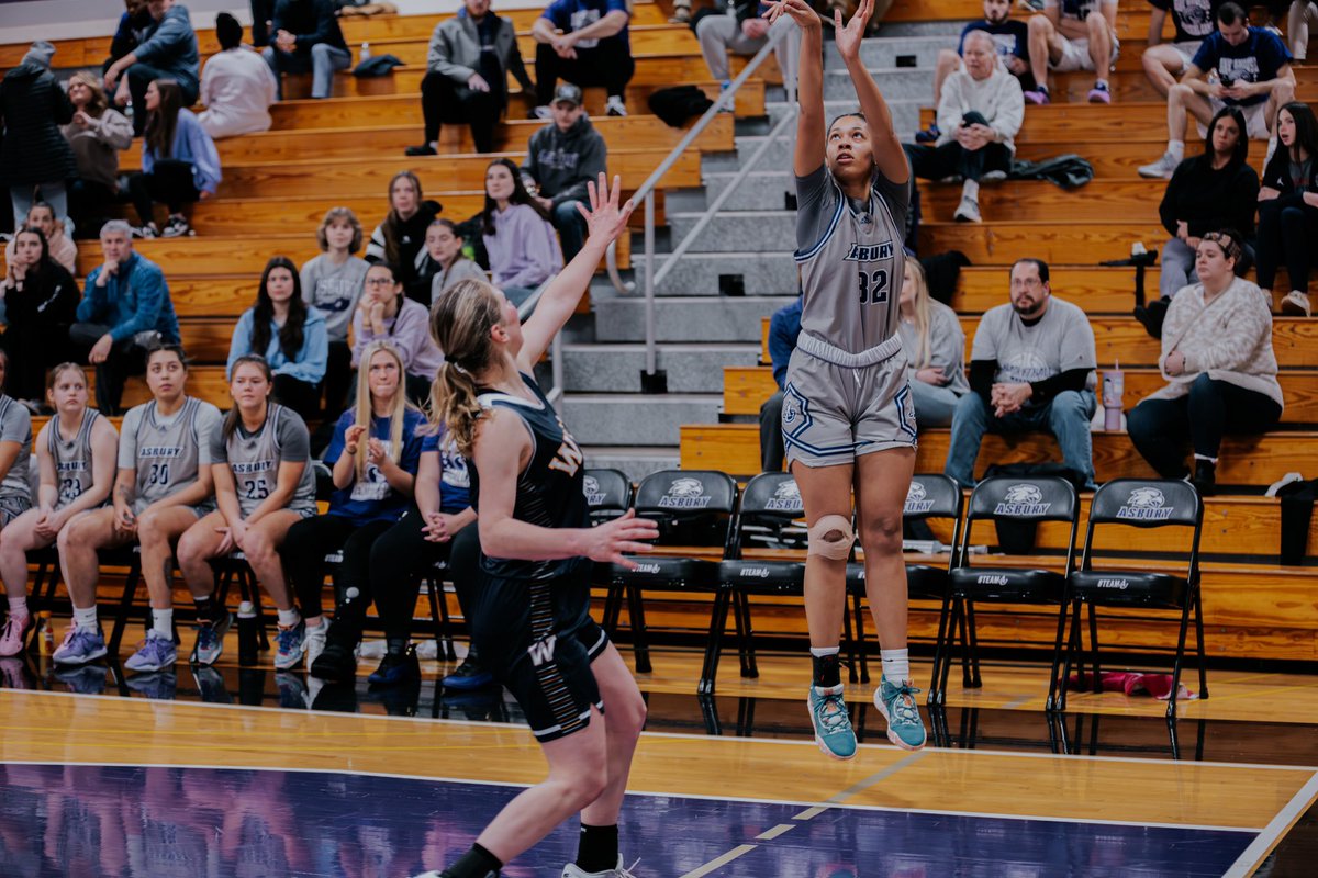 AsburyEagles's tweet photo. RECAP | Pelfrey Pours in 19 Points; Jones Records First Career Double-Double; @AsburyWHoops Wins Fourth Straight Game‼️

🗒️➡️ https://t.co/ByVUHJerRM https://t.co/IRUVAnyz4B
