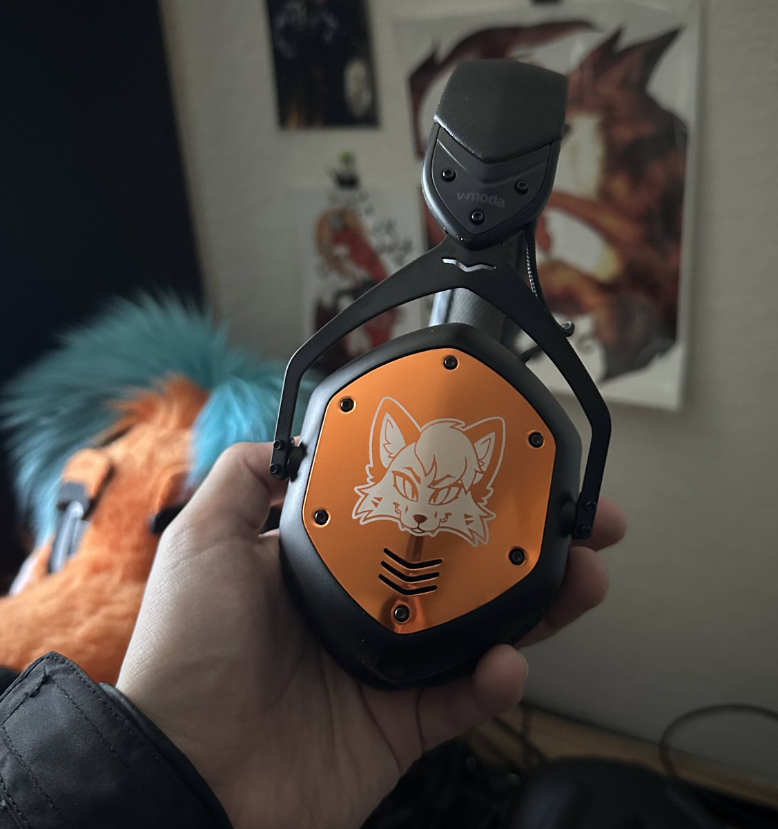Upgraded to @VMODA headphones and these sound exquisite 🤤🤤