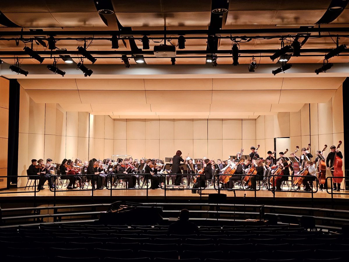 Congrats to our talented musicians who performed at the Suburban Council Music Festival (even by 🔦 due to an outage)! The show goes on! A big thanks to Columbia for hosting, ensemble chairs, guest conductors, volunteers, our teachers &amp; families! <a href="/BSCSD/">Ballston Spa CSD</a> <a href="/BSPAHS/">BSPAHS</a> <a href="/BSMS_Scotties/">Ballston Spa MS</a>