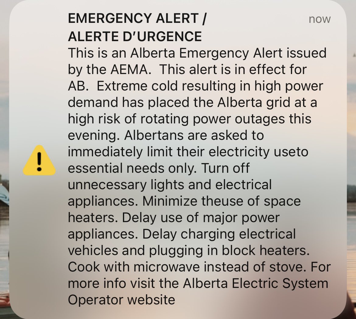FortMacMatters's tweet image. Emergency Alert just came through. 
Stay warm out there! #fortmcmurray #rmwb #extremecold