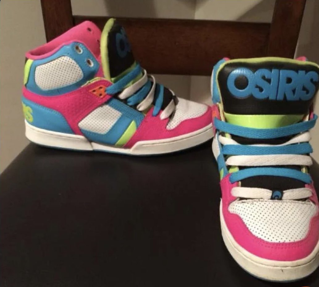 _Hornik_'s tweet photo. Isiah Pacheco runs like he’s wearing these in gym class https://t.co/GJOS2Jxe1W