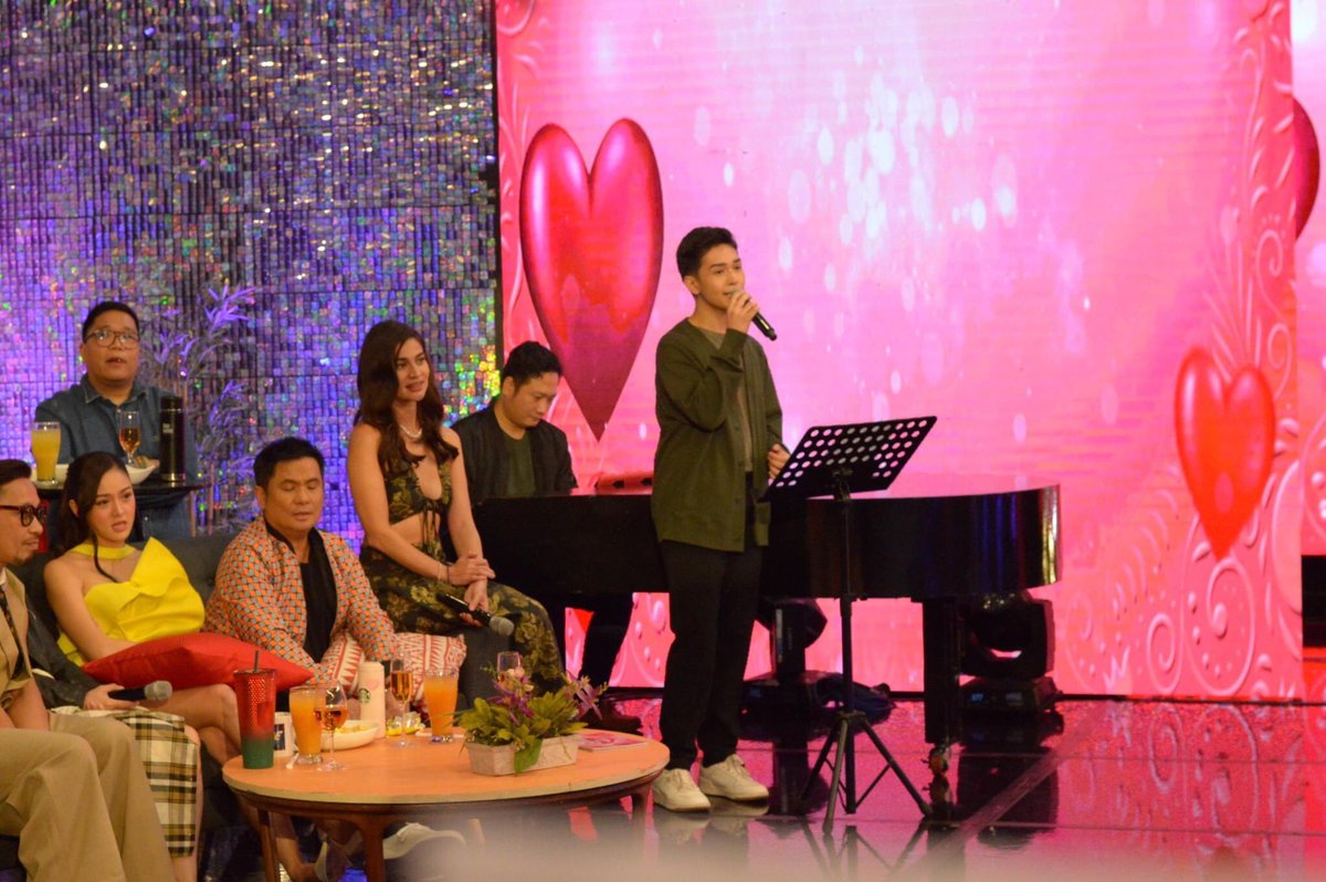 msericagonzales's tweet photo. REIVEN UMALI 

#ReivenUmali | @reiven_umali https://t.co/fZNEHw1R0G