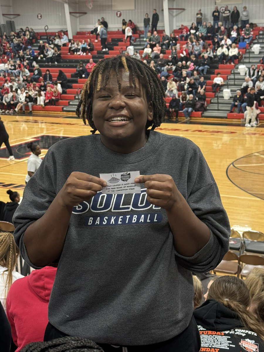 LadyComets's tweet photo. All smiles as we have arrived to @CitCountry! S/o to Myla for participating in the halftime shooting contest. #slcb https://t.co/SbGsTrEhMa
