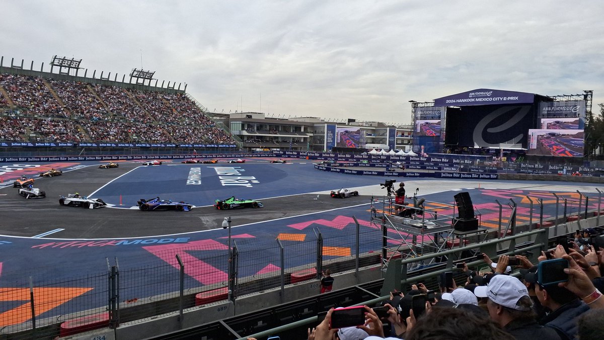 albertogma's tweet photo. Evento de la @FIAFormulaE https://t.co/2W3TH21mqS