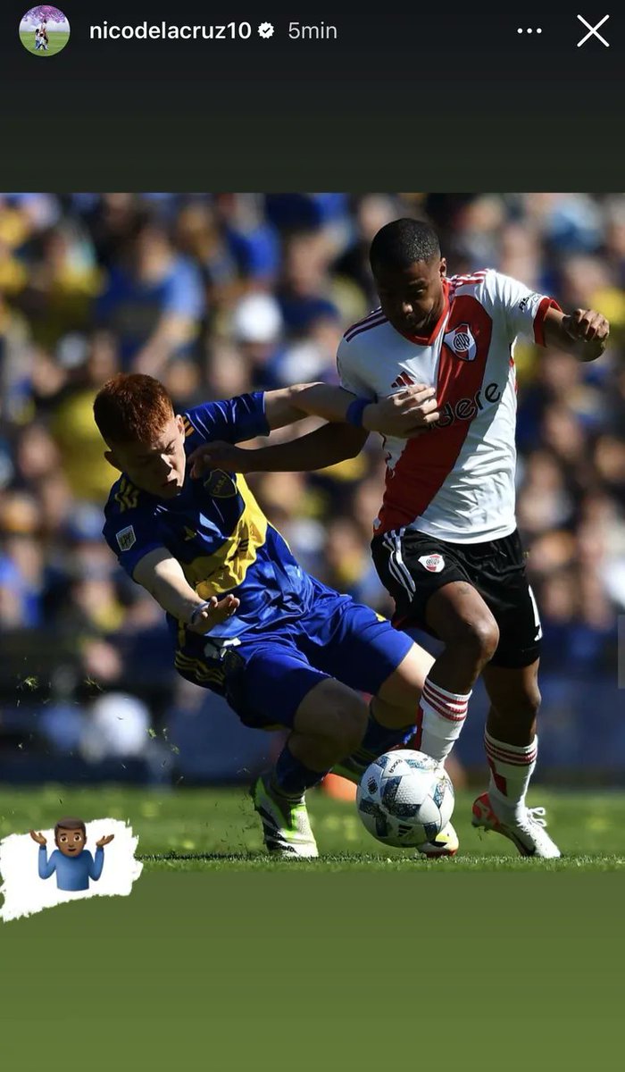 InfoBocaWeb's tweet photo. Uno se fue a la Premier League
Y el otro termino en Brasil

🤷🏻‍♂️ https://t.co/mFZzRGNwP3