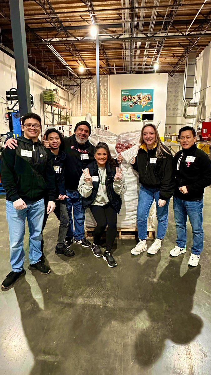 PNWinning showing up for the community and sorting over 5k lbs of potatoes to be distributed to local food banks. Thanks to these leaders for making it happen! <a href="/arunramchan/">Arun</a> <a href="/rwashley1/">Rob Ashley</a>