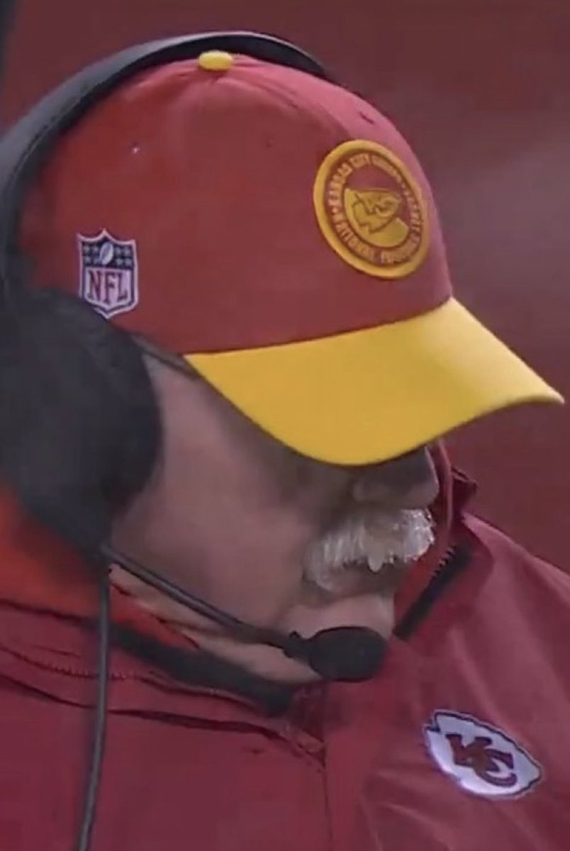 MLFootball's tweet photo. Andy Reid’s mustache is now completely frozen over. 

He’s got icicles hanging off of it https://t.co/Docclb89Wu