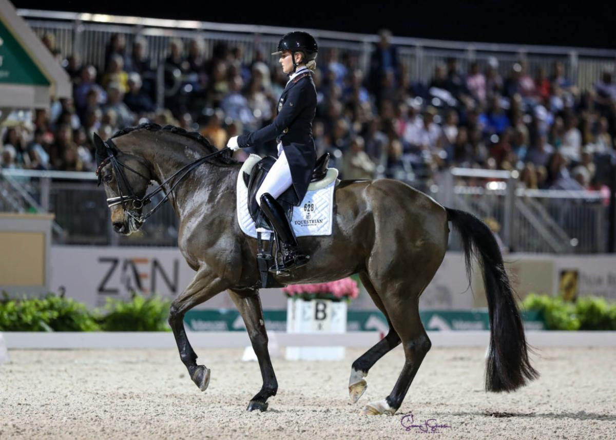 HorseNetwrk's tweet photo. Felicitas Hendricks didn't expect to win a World Cup title on Friday, but perhaps she should have. #feiworldcup #AGDF
Felicitas Hendricks' "Unreal" Expectations
https://t.co/RW1g14vDxQ https://t.co/wsrqtYVm57