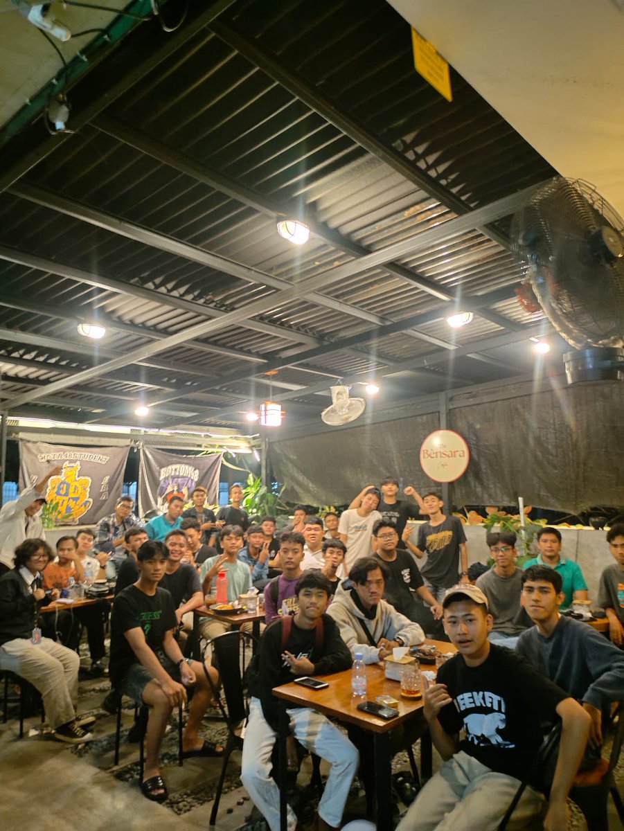 Wota48Student's tweet photo. Makasi semuanya, yang sempetin waktunya untuk Dateng ke acara gathering special colaboration ini.
tujuan di adakan gathering supaya saling kenal satu sama lain, kan kalo udah kenal enak 😉.
Sekali lagi terimakasih semua nya yang sudah dateng ya, sampai bertemu lagi.

MAKASI ALL! https://t.co/zz4b14CMUK