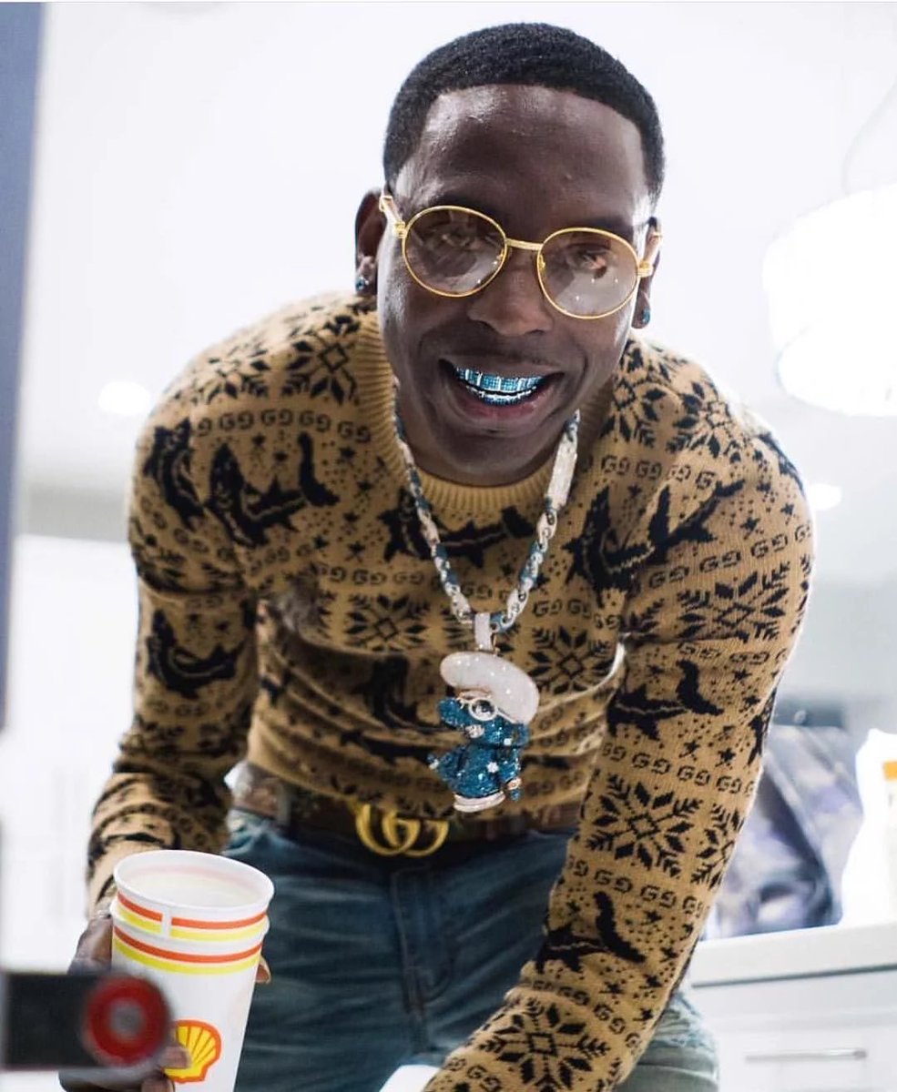 Poru_Sofar_Gone's tweet photo. 🗣️Aaayyyeee… It’s #Dolph‼️‼️‼️
#RipFlippa🙏🏼🙏🏼🙏🏼#LongLiveYoungDolph🐬🐬🐬
#CmgBigJook #BigJook #YoGotti https://t.co/AC7val8EkV