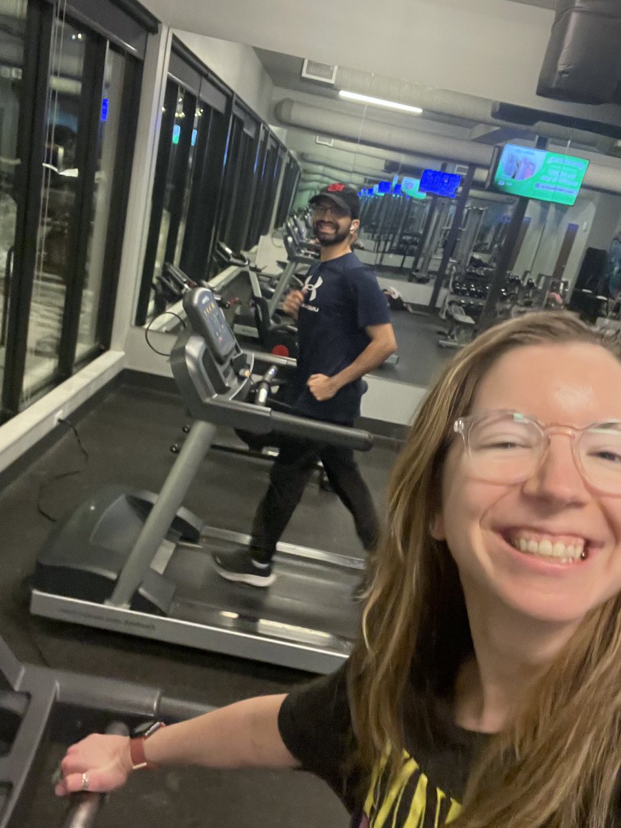 As if Kate and I don’t spend enough time together in the hospital, we also decided to workout together for the #GetOffYourAAS fitness challenge.
@UNMCSurgery @AcademicSurgery