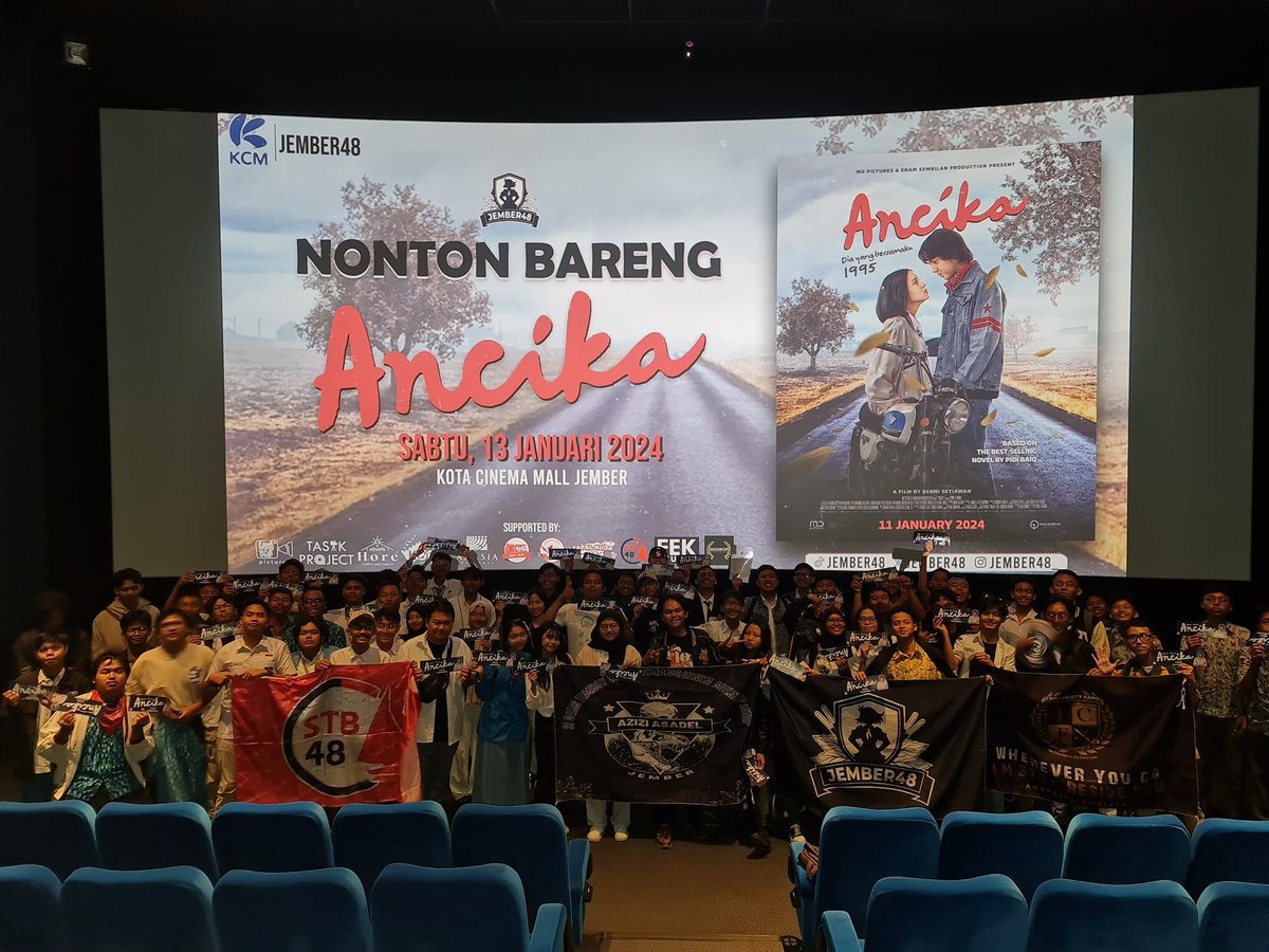 JEMBER48's tweet photo. Terima kasih yang telah hadir di acara nonton bareng film ancika semalam

#Jember48 #Ancika1995 https://t.co/VAA7JBiaM5