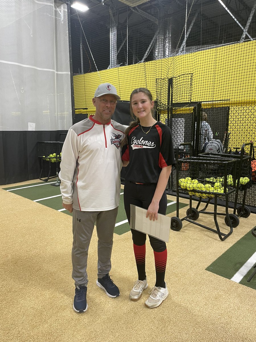 kdawsey2026's tweet photo. Thank you @TierOneFP and @SF3Softball for hosting an amazing camp. I got a lot of great drills to work on to get better and incorporate into my softball routine. Thank you to all the coaches!! @Wndmillr @shafermedia @JunBailey @paigeknussman_ @MegPlesko9 @HaleighJoyner30 https://t.co/TMFHSg1EEG